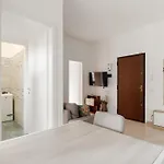 Guesthost - Mm3 Corvetto Bright Milaan